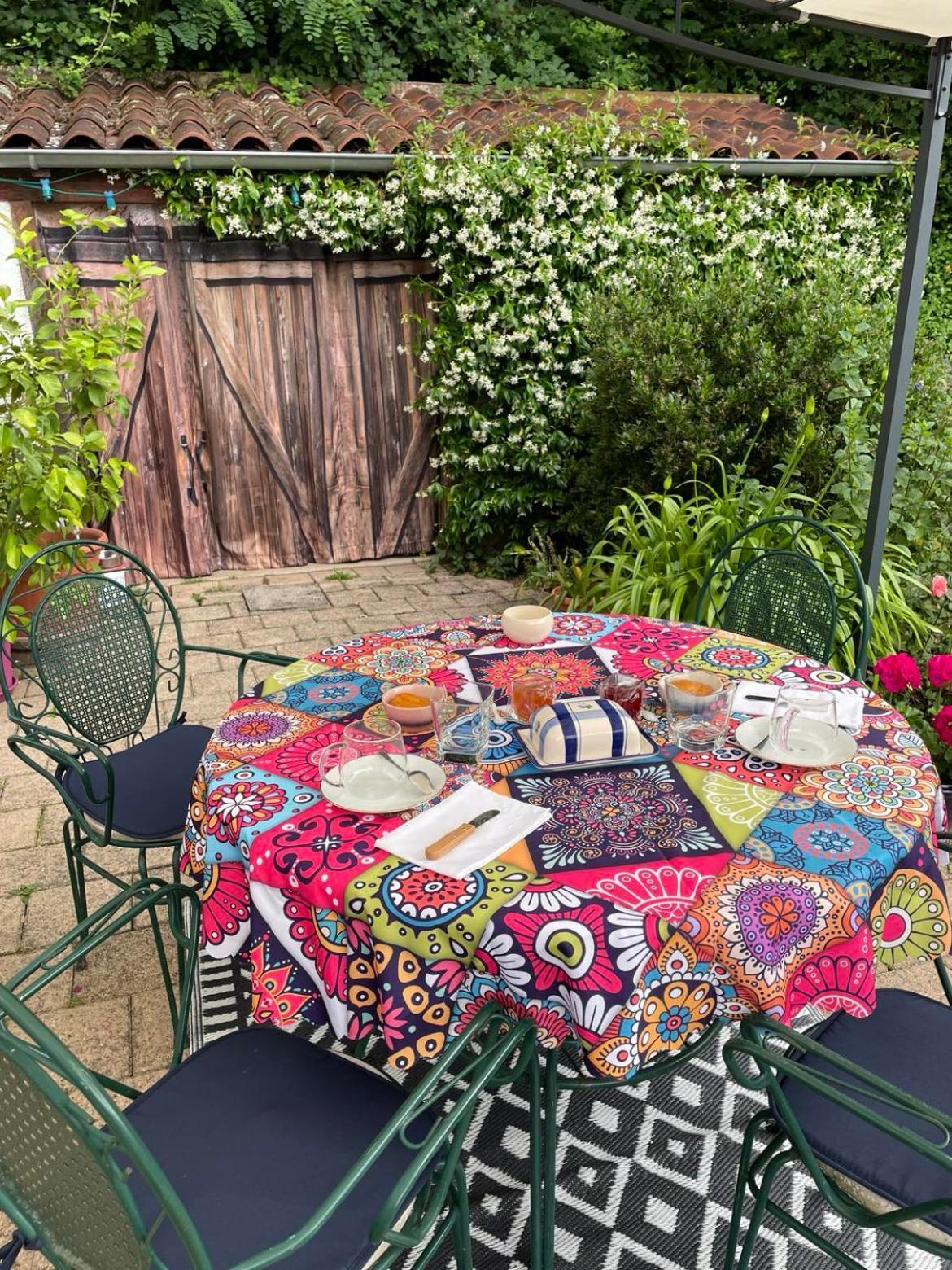 Les Agapanthes Bed & Breakfast Vaux-en-Beaujolais Dış mekan fotoğraf